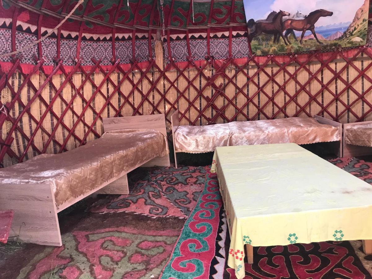 Guesthouse Bermet Tong Екстер'єр фото