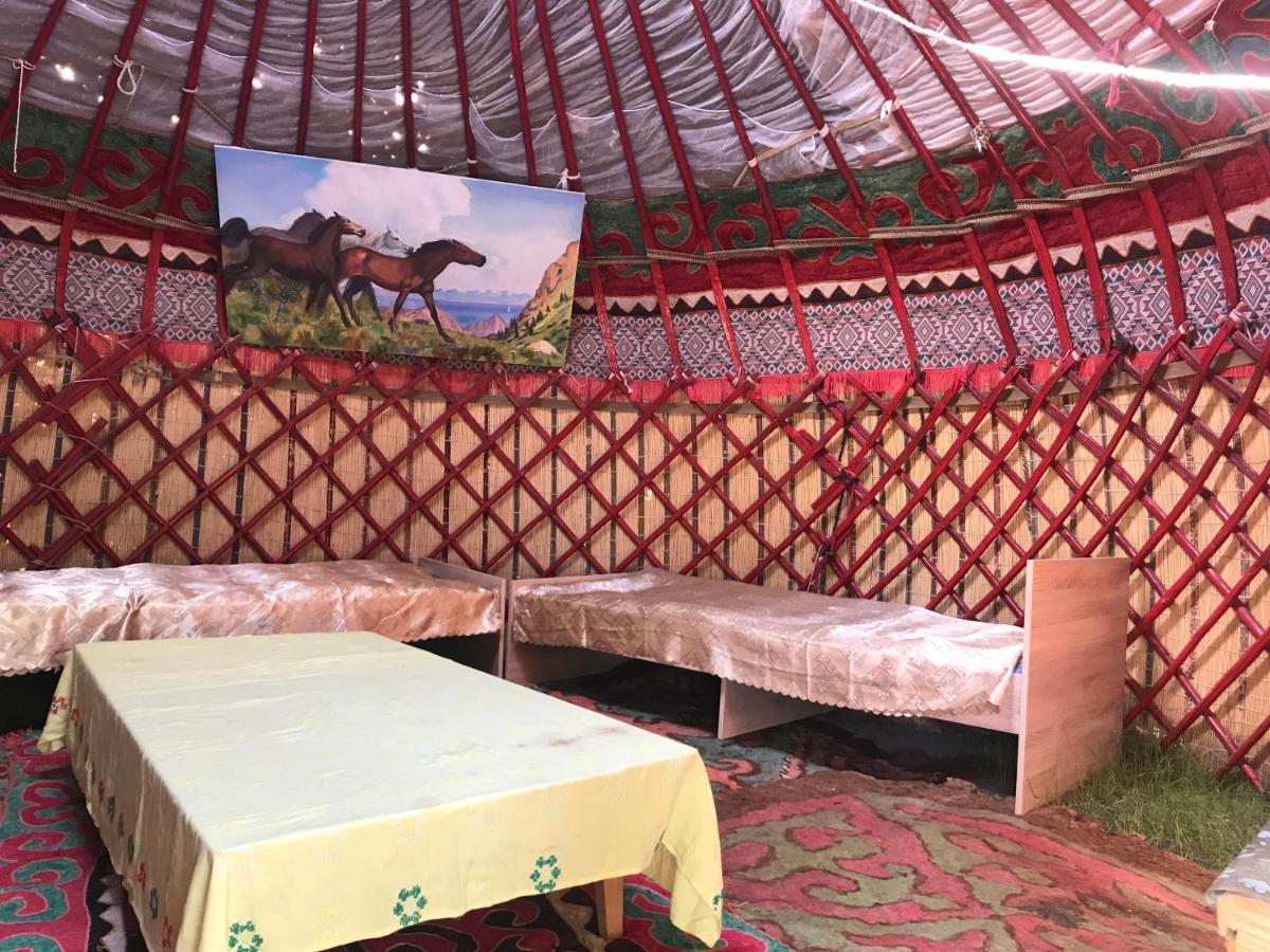 Guesthouse Bermet Tong Екстер'єр фото