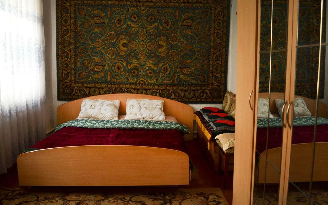 Guesthouse Bermet Tong Екстер'єр фото